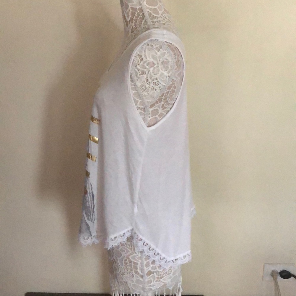White Top - Picture 4 of 5